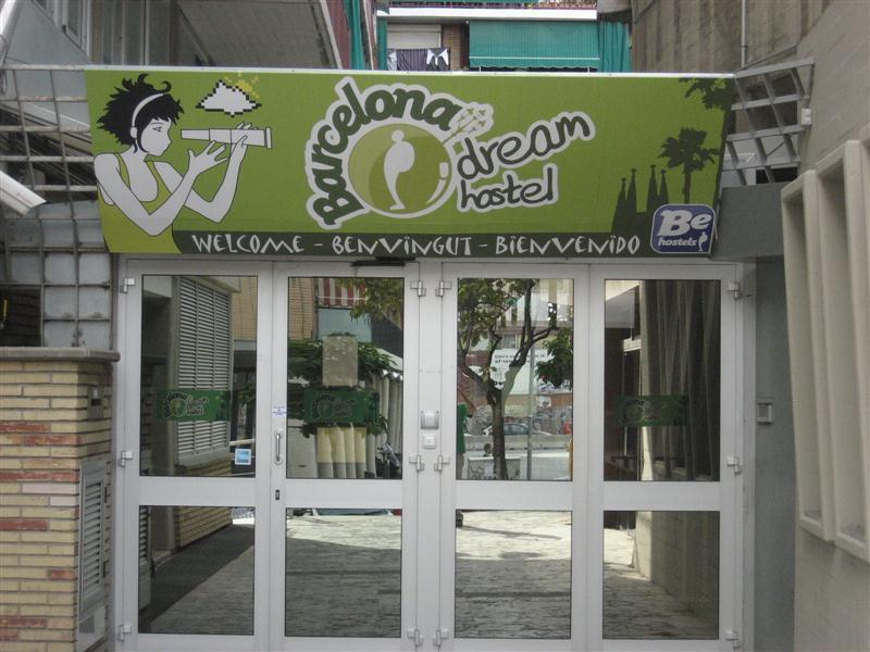 Be Dream Hostel Badalona Exteriör bild