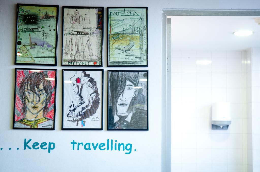 Be Dream Hostel Badalona Exteriör bild